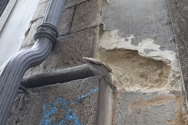 Fachada da Igreja de Nossa Senhora do Monte do Carmo, fundada em 1750, na Praça XV,  no Rio