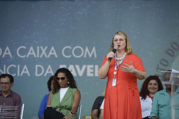 Rio de Janeiro (RJ), 10/03/2023 –  A presidente da Caixa Econômica Federal, Maria Rita Serrano durante lançamento do programa Mulheres de Favela, no Complexo da Penha, na zona norte da capital fluminense. Foto: Tomaz Silva/Agência Brasil