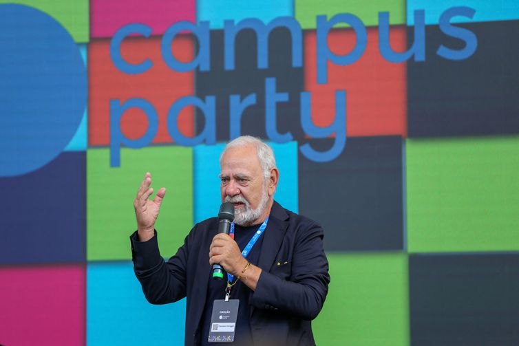 Brasília (DF) O  presidente de honra do Instituto Campus Party, Francesco Farruggia, fala com a imprensa durante a 5º Campus Party Brasília começa nesta quarta-feira (5) e vai até domingo (9), no Estádio Mané Garrincha. Foto: Fabio Rodrigues