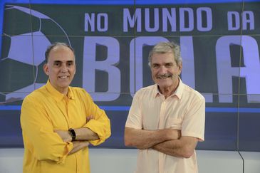 Rio de Janeiro - Equipe de esportes do programa No Mundo da Bola no estúdio da TV Brasil. (Foto: Fernando Frazão/Agência Brasil)