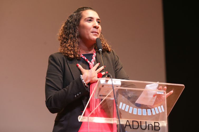 Brasília (DF), 22/06/2023 – A ministra da Igualdade Racial, Anielle Franco, participa na  UnB do evento para comemorar os 20 anos do sistema de cotas da instituição. UNB, Foto Valter Campanato/Agência Brasil.