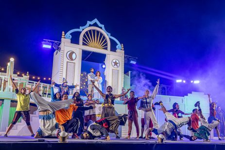 Baile do Menino Deus, com bailarinos de hip hop. Crédito Hans Manteuffel